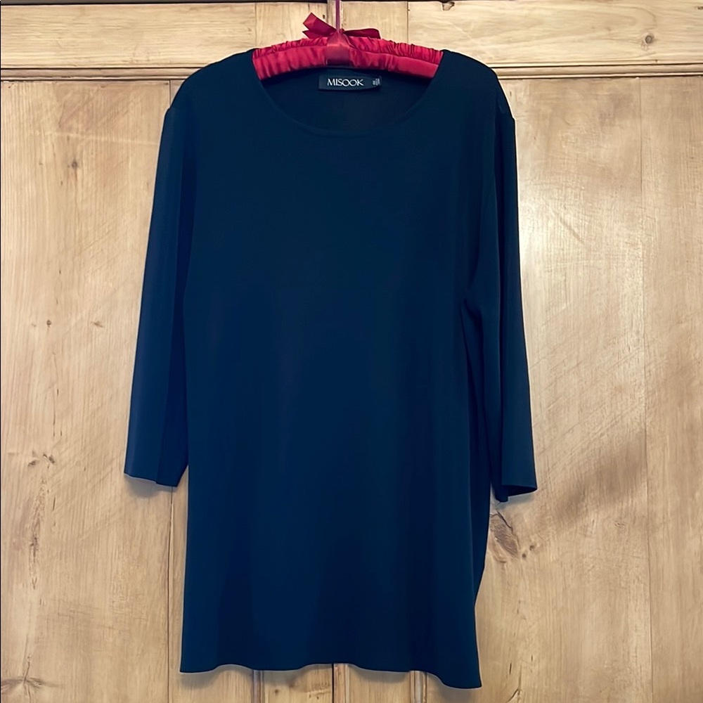 MISOOK Black 3/4 Sleeve Top